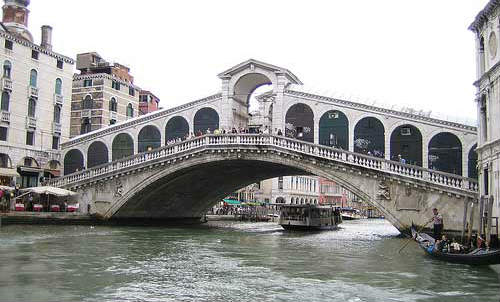 Puente de Rialto, Venecia. 