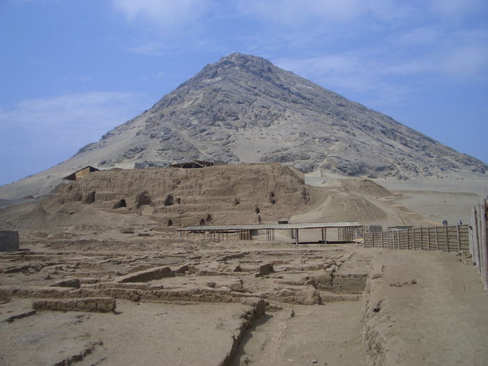 Huacas del Sol y de la Luna de Perú 2