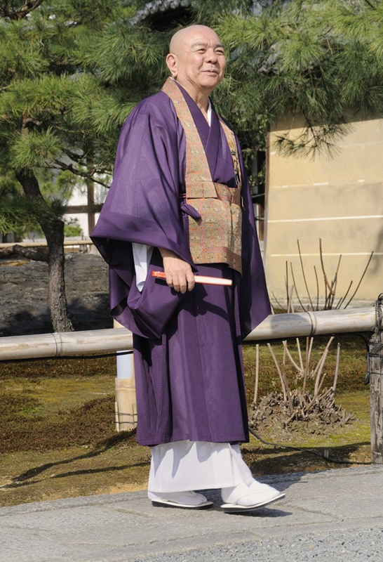 日托寺僧人图片
