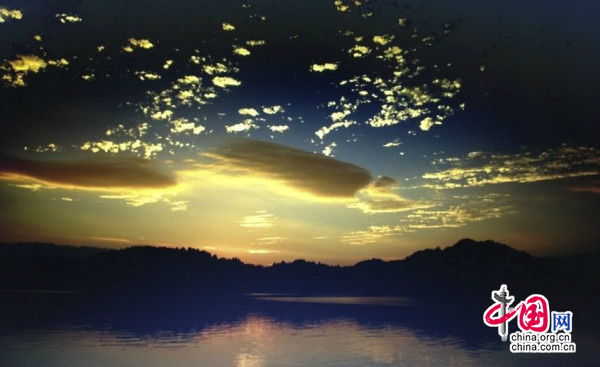 Taining, el lugar fascinante de nubes arreboladas de China3