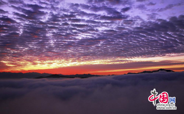 Taining, el lugar fascinante de nubes arreboladas de China6