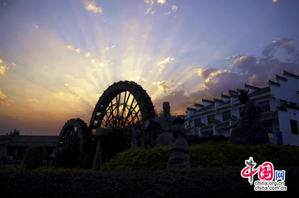 Taining, el lugar fascinante de nubes arreboladas de China16