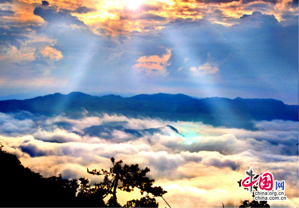 Taining, el lugar fascinante de nubes arreboladas de China18