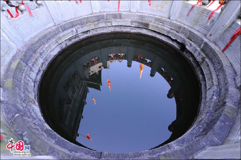 La Montaña Wudang extiende su encanto más deslumbrante en otoño8