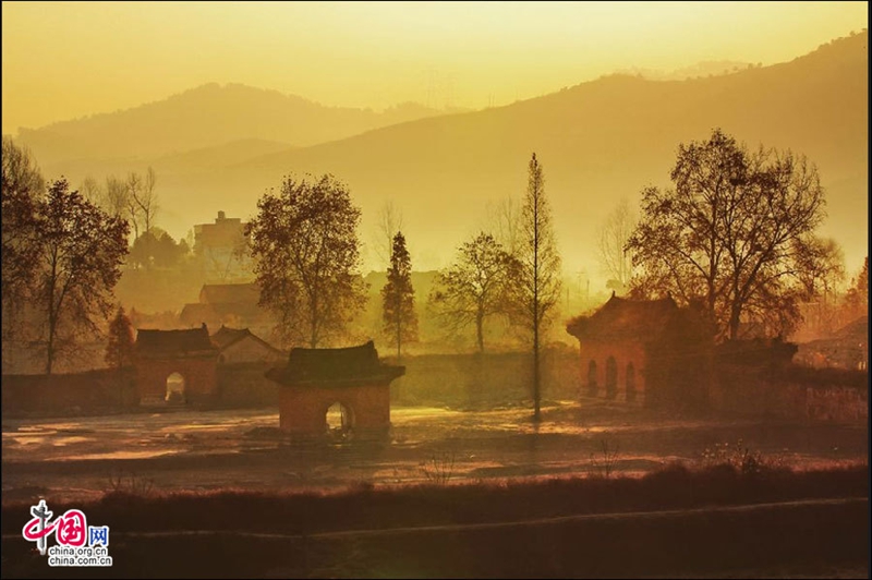 La Montaña Wudang extiende su encanto más deslumbrante en otoño9