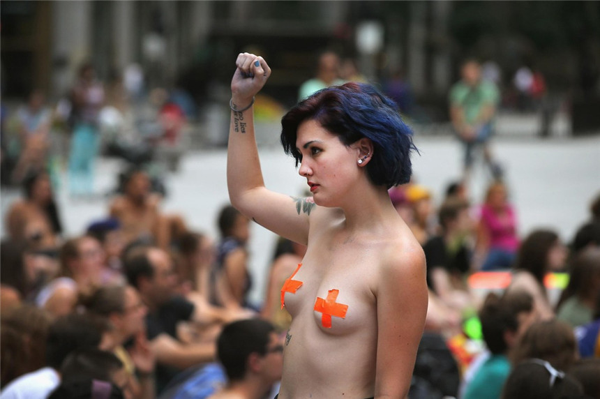 SlutWalk 2013: las mujeres desnudas protestan en contra del abuso sexual en Chicago, EE.UU.