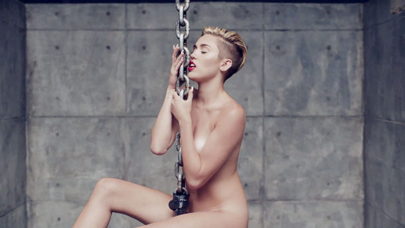 Miley Cyrus, totalmente desnuda en su nuevo álbum ‘Bangerz’
