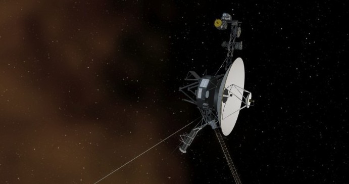 La sonda Voyager 1 se convierte en el primer artefacto humano en salir del sistema solar