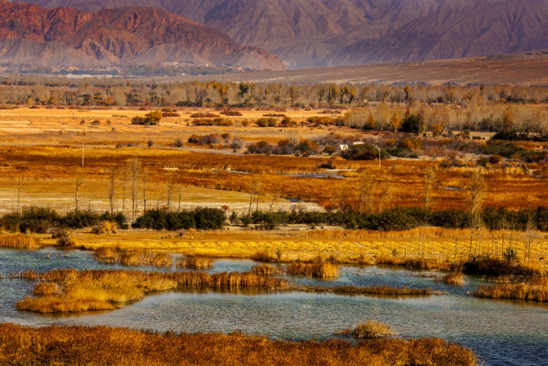 Topografía Danxia de Qinghai, tallado maravilloso de la Naturaleza3