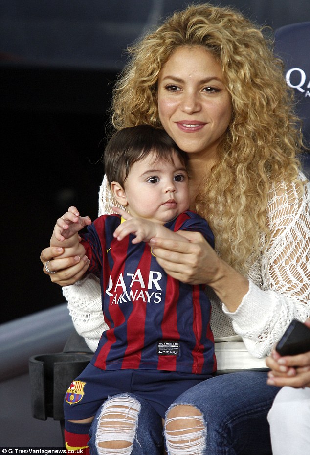 Shakira lleva a Milán al Cam Nou para apoyar a Piqué 7