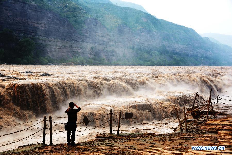 El paisaje impresionante de la cascada de Hukou del río Amarillo 2