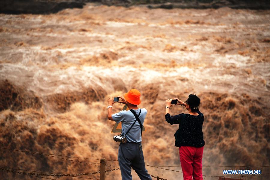 El paisaje impresionante de la cascada de Hukou del río Amarillo 3