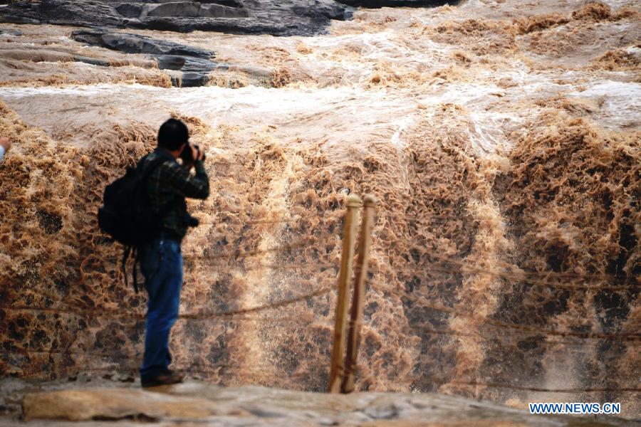 El paisaje impresionante de la cascada de Hukou del río Amarillo 4