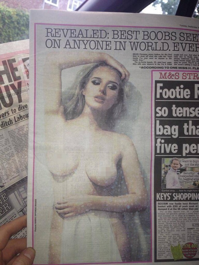 Diosa de Manchester Helen Flanagan totalmente desnuda en periódico