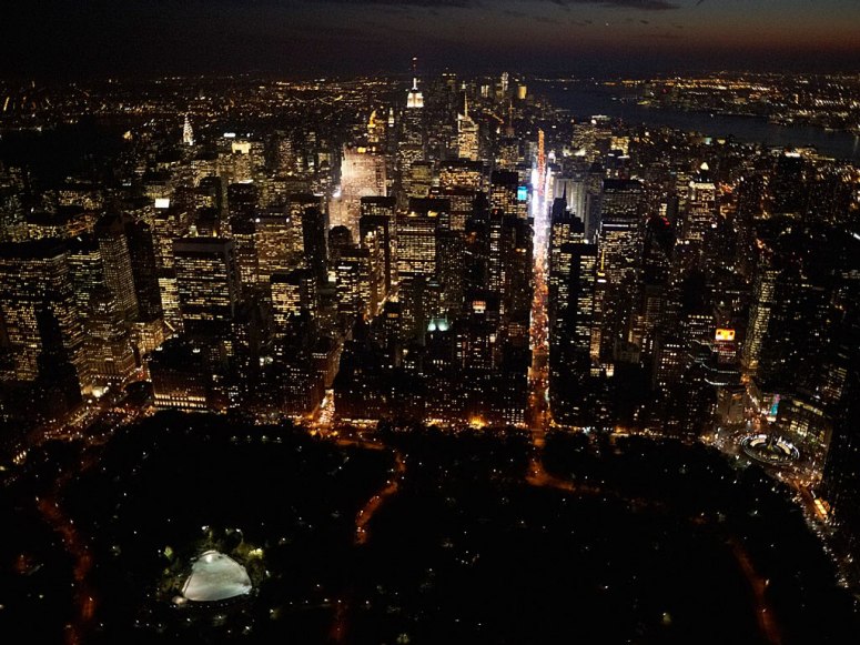 Panoramas impresionantes de las ciudades bajo la noche: Nueva York