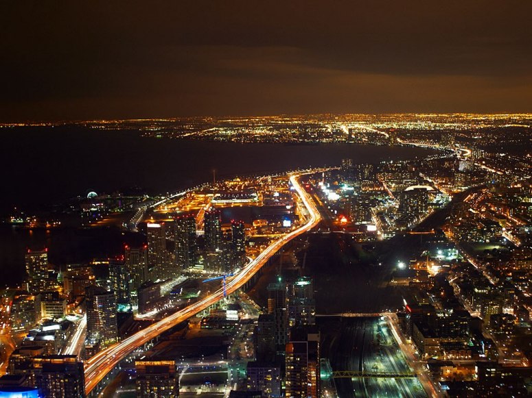 Panoramas impresionantes de las ciudades bajo la noche: Toronto