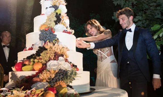 La sexy diosa de la liga italiana Belen Rodriguez contrae matrimonio con Stefano De Martino 5