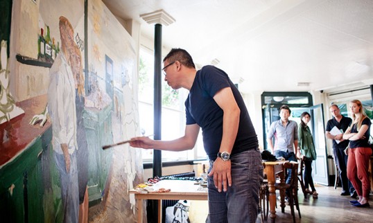Pintor chino Liu Xiaodong realiza exposición individual en Londres