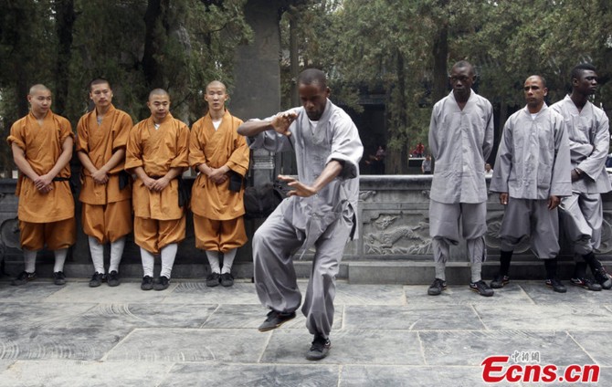 Comienza el curso de Kung Fu para 20 africanos en el Templo Shaolin1