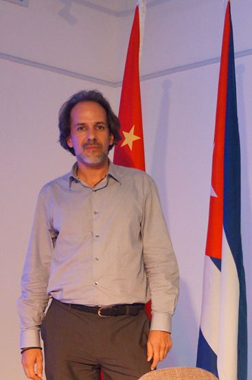 Nelson Ramírez imparte en Beijing conferencia sobre la fotografía cubana contemporánea2