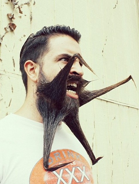  Isaiah Webb, el hombre con la barba más increíble de Internet 5
