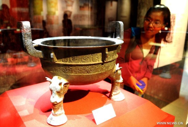 Inicia la exposición de vasijas Ding en Zhengzhou5