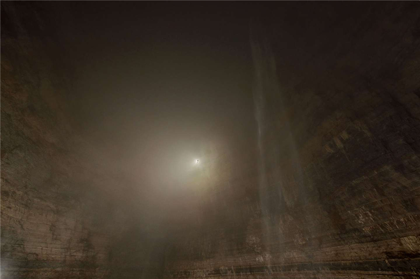 Se descubren cuevas gigantes en Chongqing, China por los exploradores estadounidenses