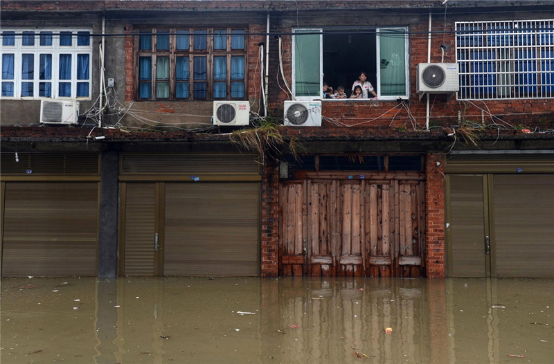 Ciudades chinas inundadas por el tifón &apos;Fitow&apos;