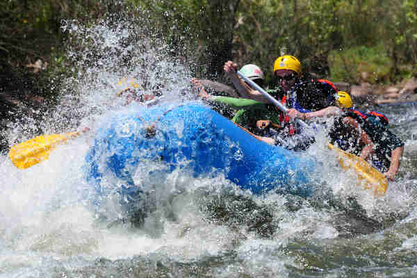 Raftingen aguas rápidas