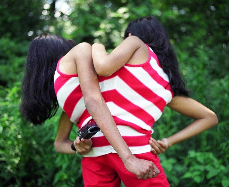 La vida feliz y verdadera de gemelas siamesas mexicanas