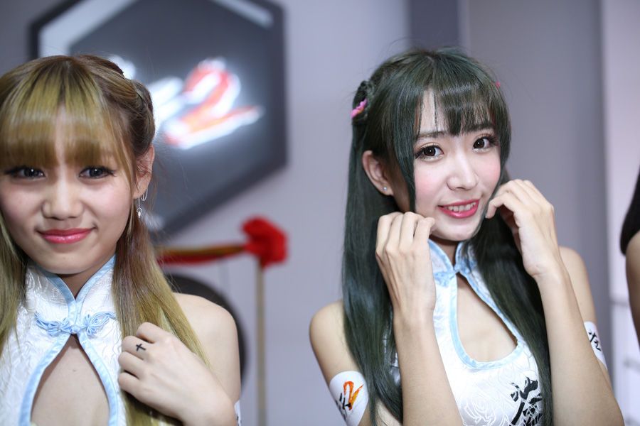 Las azafatas guapas de la Exposición de Internet de China 2013