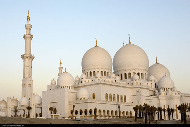 Visitas hermosas de la Mezquita Sheikh Zayed de Emiratos Árabes Unidos 1