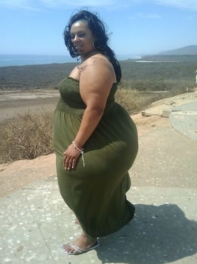 Mikel Ruffinelli, la mujer con las caderas más grandes del mundo