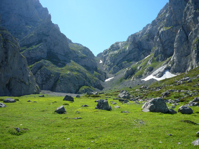 El parque nacional más hermoso de España —— Parque Nacional de los Picos de Europa 4