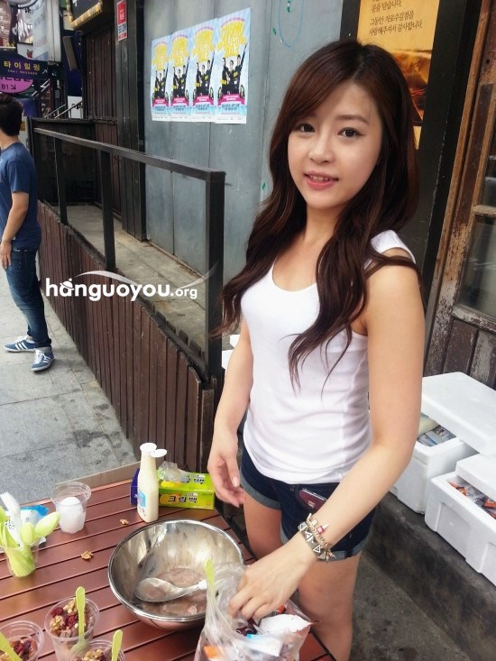 Mujeres guapas coreanas por las calles