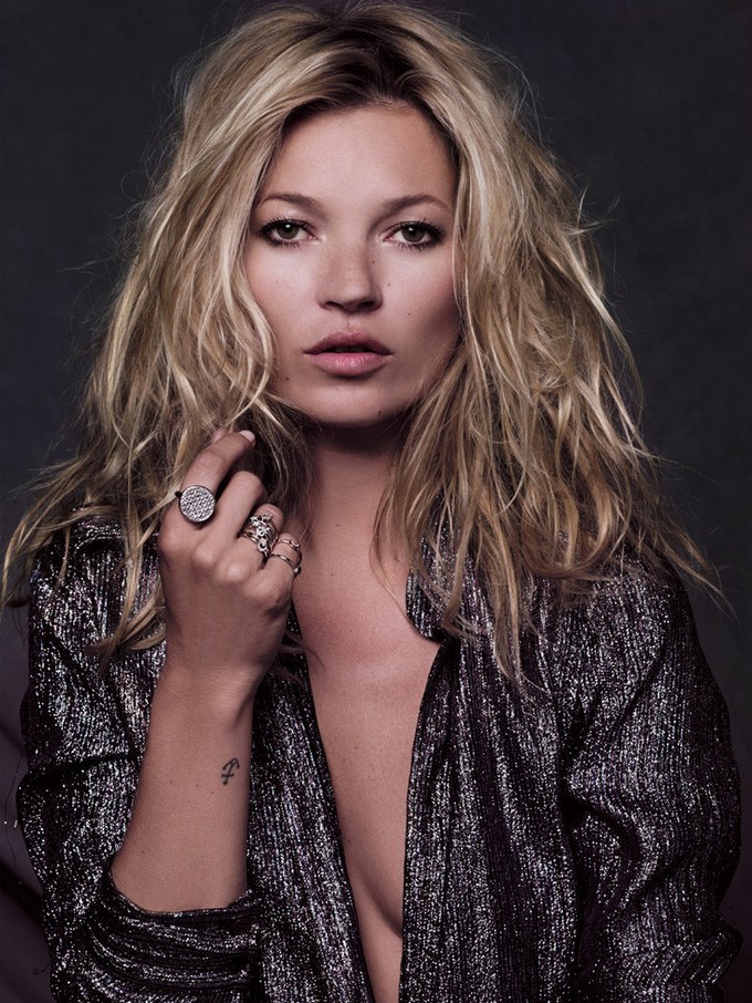 Con joyas, Kate Moss muestra elgancia distinta8