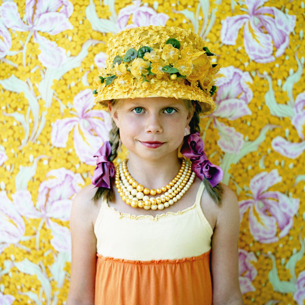 Niñas angelicales de 7 años con sombreros de flores10