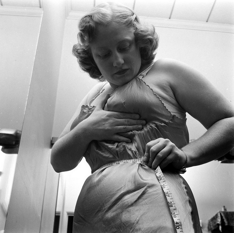 Revelan fotos de vida de la mujer más gorda en los años 50 del Siglo XX