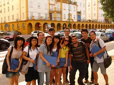 España pretende duplicar el número de estudiantes chinos