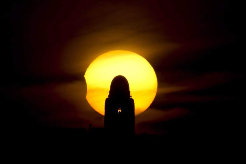 Espectacular eclipse híbrido de sol, un fenómeno visible diez veces cada siglo