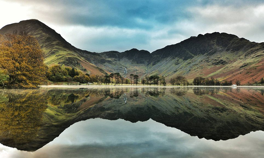 Espectaculares vistas otoñales del distrito el Lago de Inglaterra1