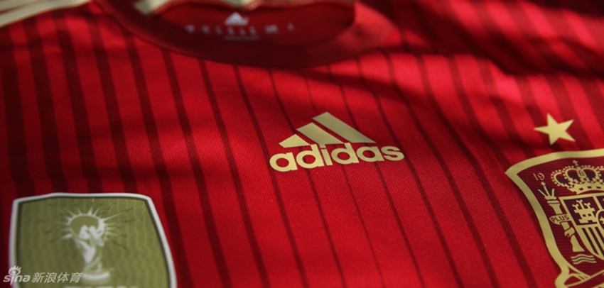 Nuevo uniforme de La Roja para la Copa Mundial 20143