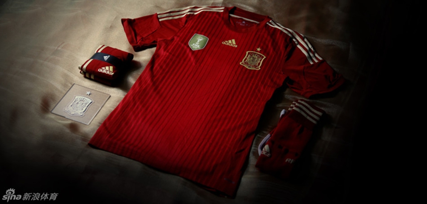 Nuevo uniforme de La Roja para la Copa Mundial 20144