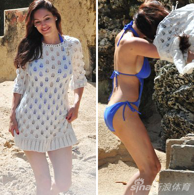 La diosa del Primier Kelly Brook posa en bikini 3