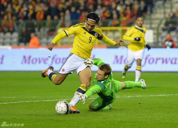 Colombia ganó a Belgica con goles de Falcao y Ibarbo 2