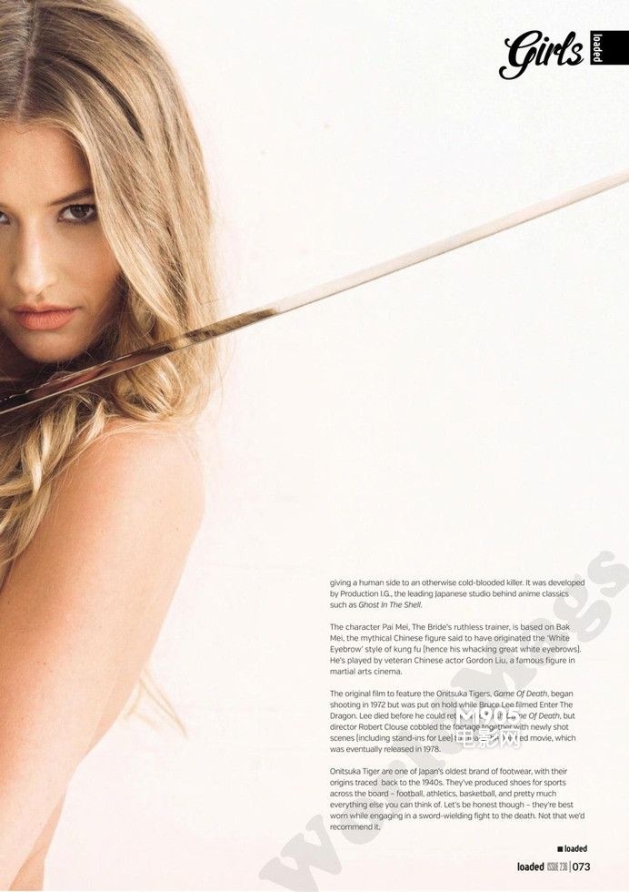 Danica Thrall,sexy model inglesa,posa desnuda para Loaded 2