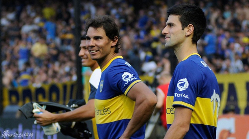 Nadal y Djokovic lanzaron penaltis en el estadio 'La Bombonera' de Boca Juniors 1