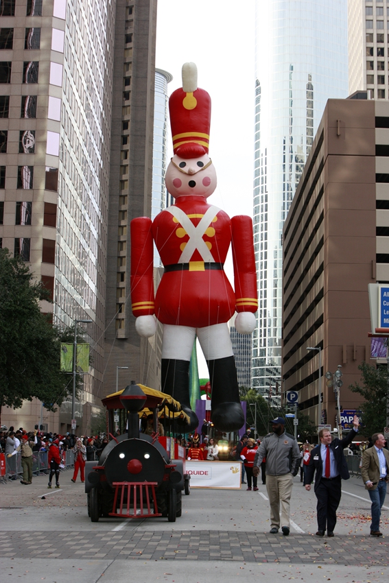 Houston celebra Día de Acción de Gracias con desfile6