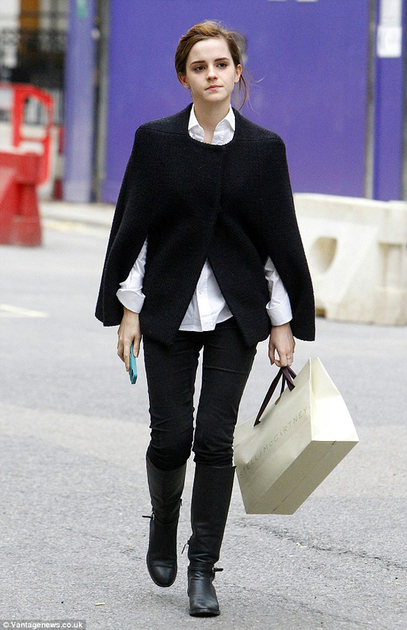 Emma Watson, sin maquillaje también muy hermosa