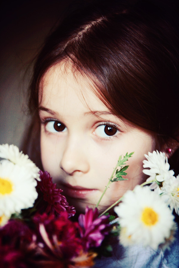 Una niña angelical por la lente de la fotógrafa Mechtaniya1